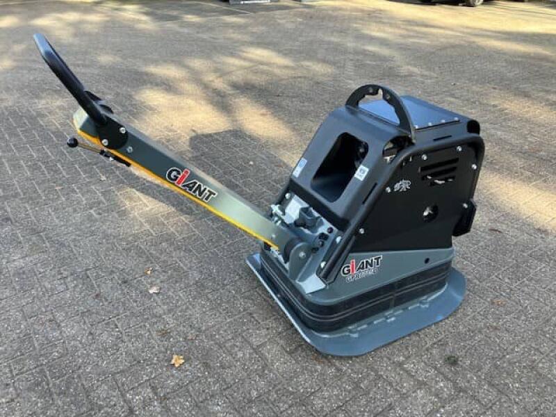 2022 Giant GPR6785De Trilplaat VK8699 | Grondverdichting | Trilplaat
