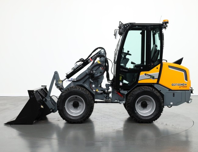 2023 Giant G2700 HD+ (Cabine) VV1423 | Wiellader | Mini Shovel