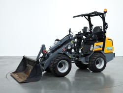 2023 Giant G2300 X-tra HD VV1424 | Wiellader | Mini Shovel