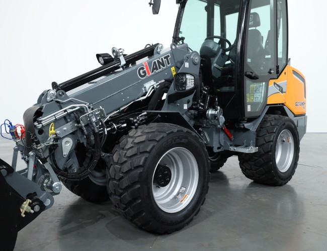 2024 Giant G2700 Tele HD+ (Cabine) VK9673 | Wiellader | Mini Shovel