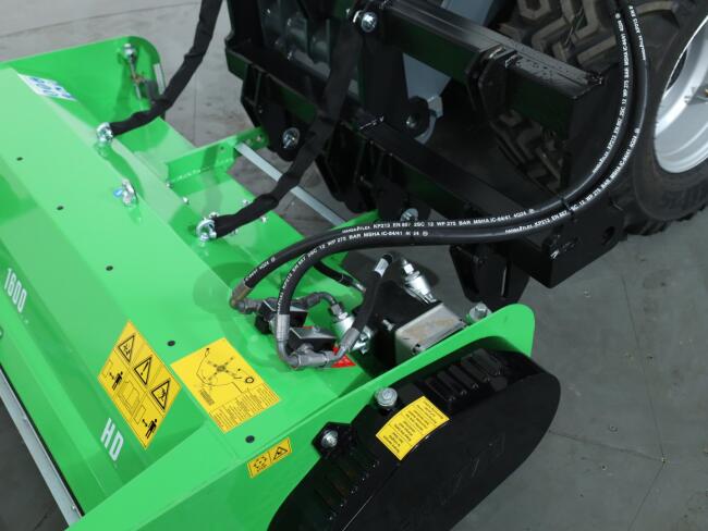 1 Giant Klepelmaaier 1600 HD (50-65ltr) VK9753 | Aanbouwdelen | Klepelmaaier