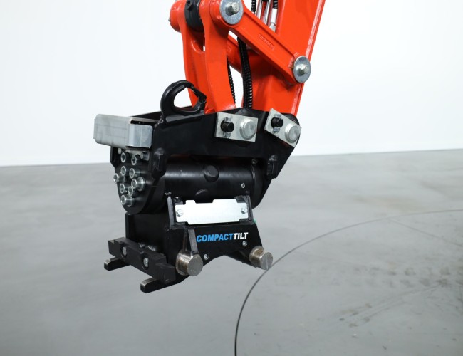 1 Compacttilt CT3 - Kantelstuk Kubota - CW05 (2,0 - 3,0t) ADV1153 | Aanbouwdelen | Kantelstuk