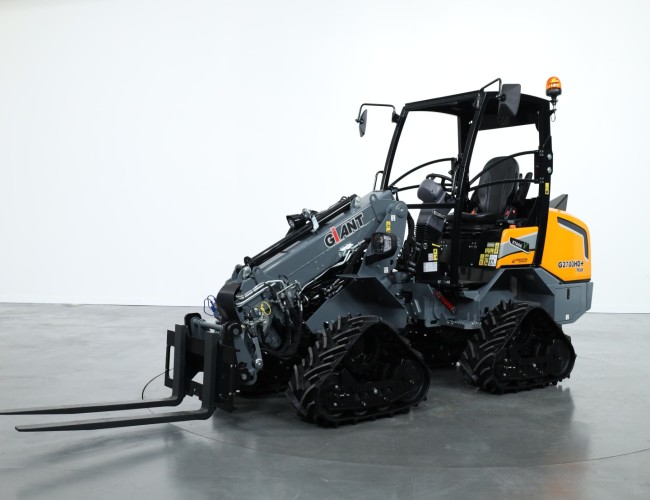 1 Giant G2700 TELE HD+ TRACKS ADV1155 | Wiellader | Mini Shovel