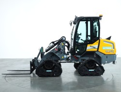 1 Giant G2700 TELE HD+ TRACKS ADV1155 | Wiellader | Mini Shovel