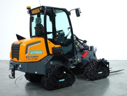 1 Giant G2700 TELE HD+ TRACKS ADV1155 | Wiellader | Mini Shovel