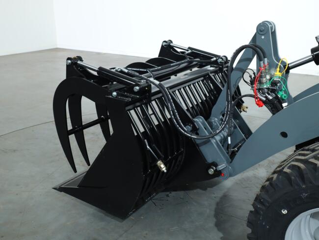 2025 Giant Puinbak met bovenklem 150cm (gesneden tanden) ADV1160 | Aanbouwdelen | Pelikaanbak