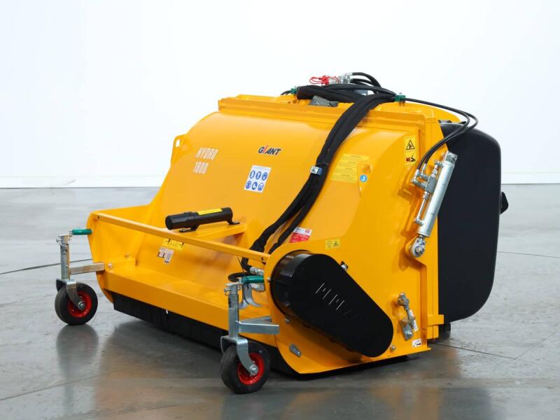 1 Giant Klepelmaaier 160cm met hydr opvangbak (50-60ltr) VV1467 | Aanbouwdelen | Klepelmaaier