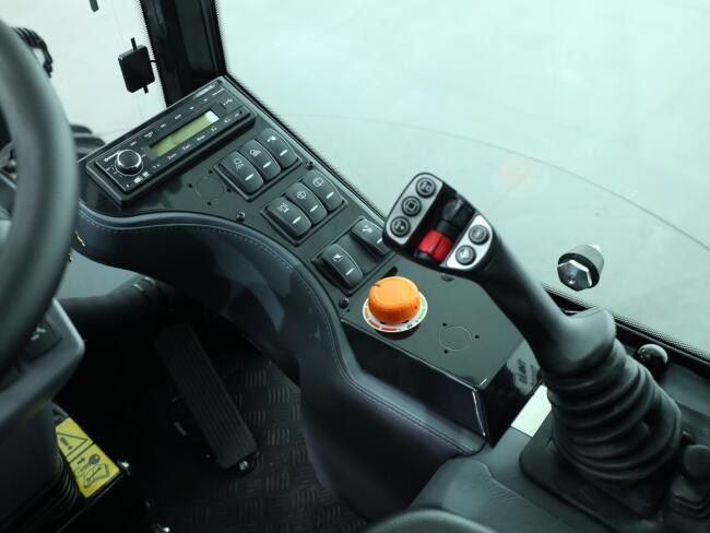 2026 Giant G2700 HD+ (Cabine) VK10375 | Wiellader | Mini Shovel