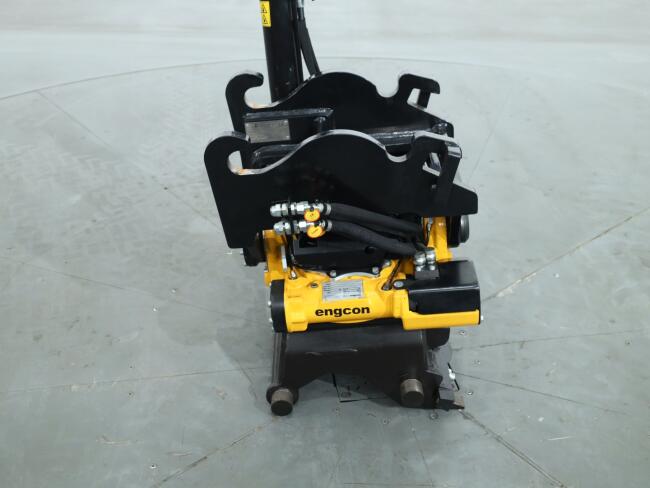 2025 Engcon EC206 Tiltrotator CW10-CW10 SS0 (Afneembaar) VK10476 | Aanbouwdelen | Draaikantelstuk