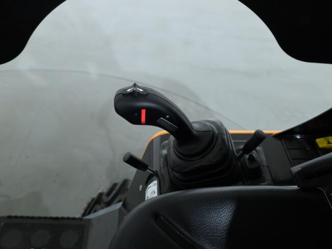 2026 Giant G2300 X-tra HD VK10592 | Wiellader | Mini Shovel