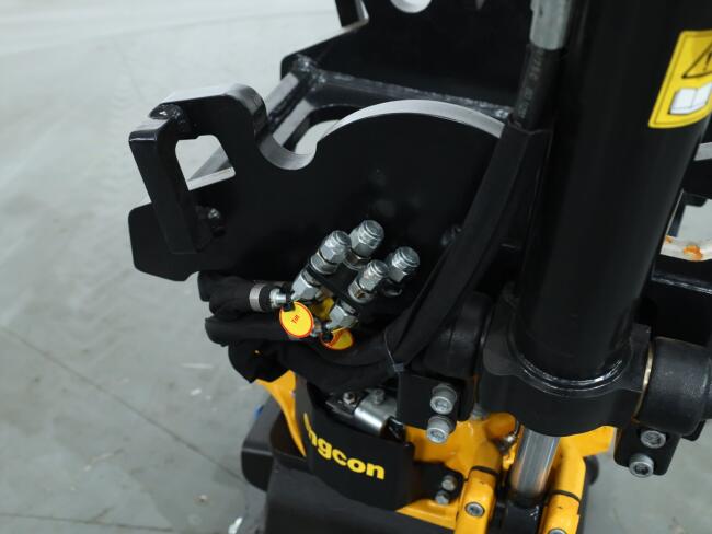 2026 Engcon EC206 Tiltrotator CW10-CW10 SS9 (Afneembaar) VK10605 | Aanbouwdelen | Draaikantelstuk