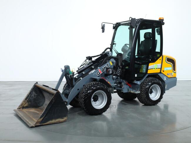 2025 Giant G2700E X-tra (Cabine) VV1515 | Wiellader | Mini Shovel