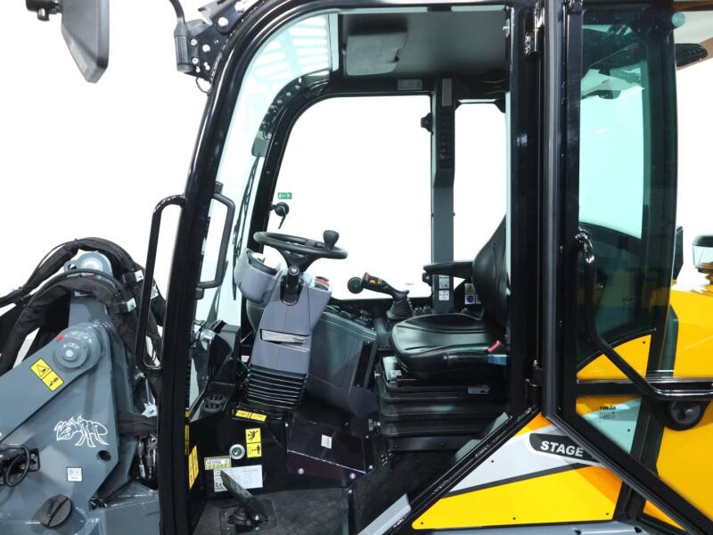 2026 Giant G3500 X-tra (Cabine) VK10986 | Wiellader | Mini Shovel