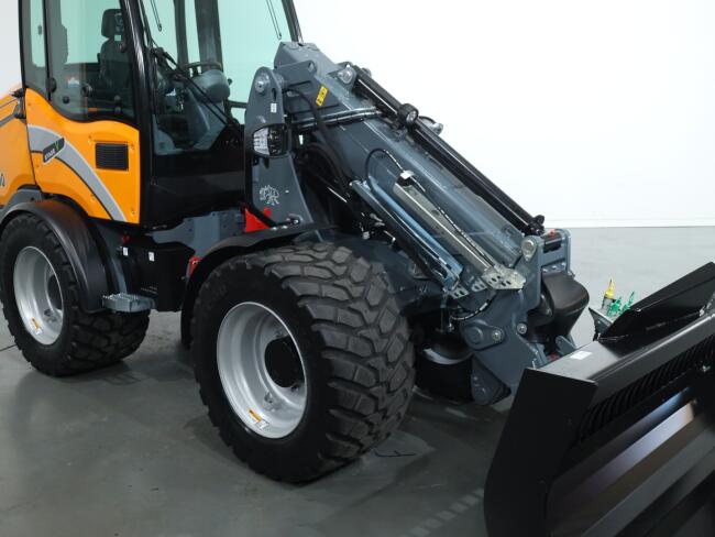 2026 Giant G5000 TELE VV1528 | Wiellader | Mini Shovel